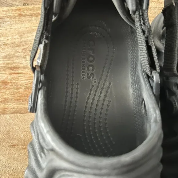 Salehe Bembury x Crocs Pollex Clog - Sasquatch (Black) - Size M8/W10 - Picture 3 of 5